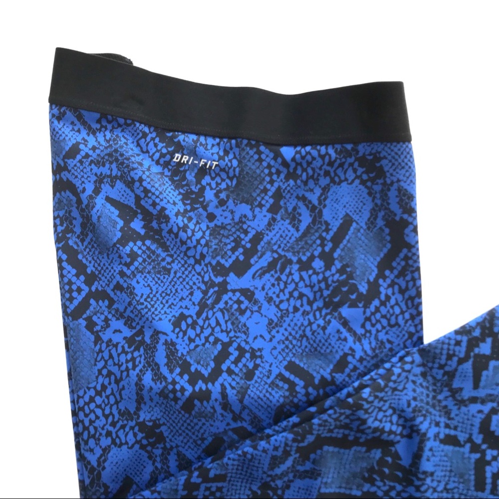 NWOT Nike Pro 20” Snakeskin Cropped Capri Leggings - Picture 11 of 16